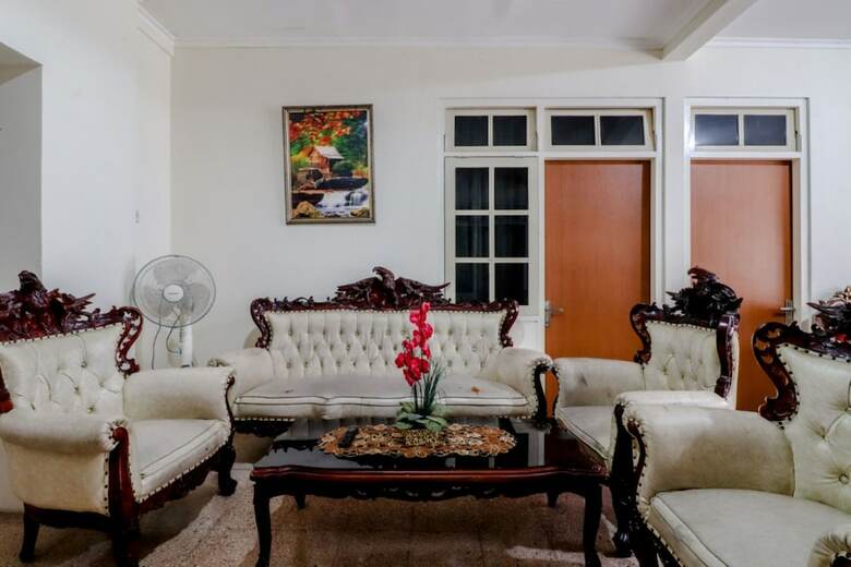 Hotel Denadifa Homestay