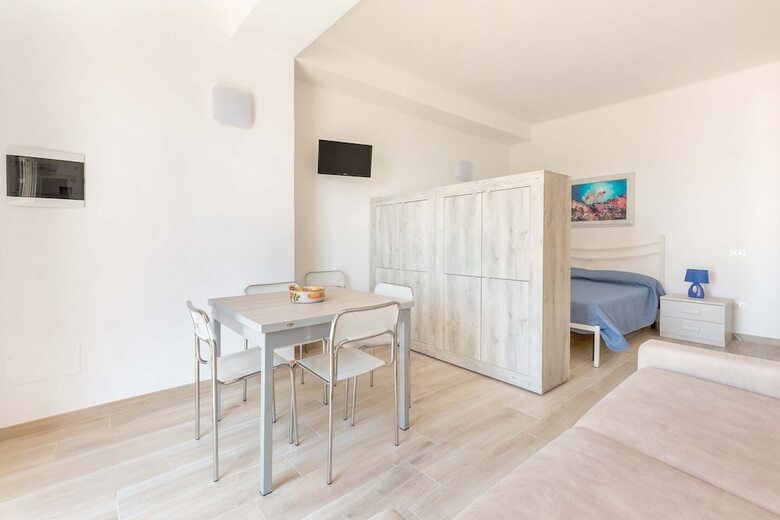 Viva Seaview Apartments