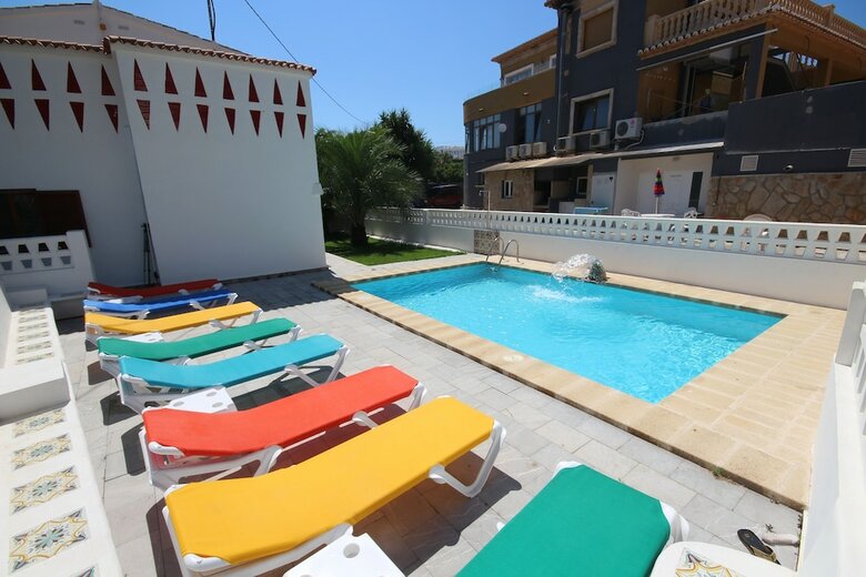 Only 100m To The Beach! Spacious Villa With Private Pool - 12 People