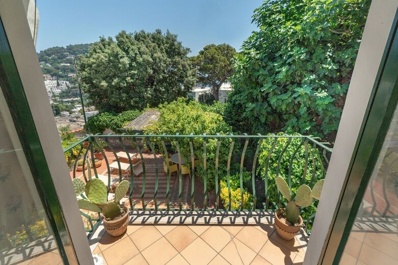 Hotel Charming Villa Capri