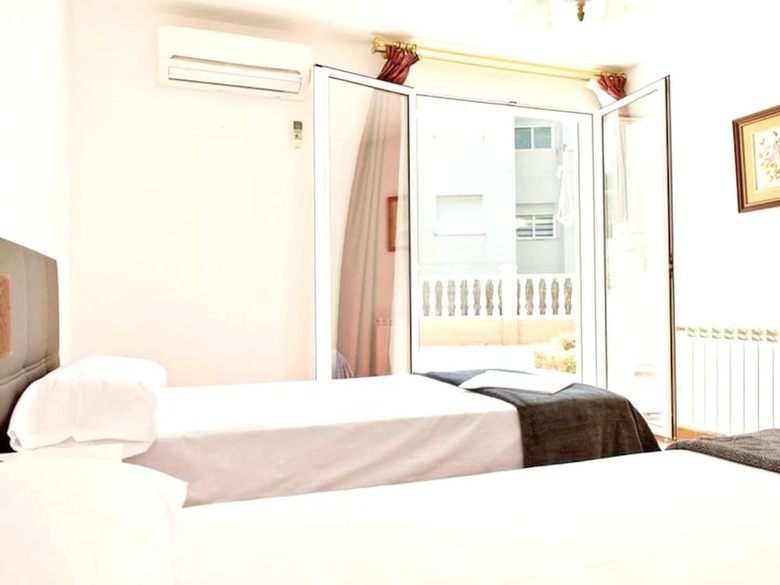 Apartment With 4 Bedrooms In Salou, With Pool Access And Balcony
