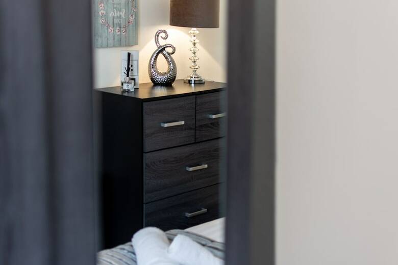 Lux Apartments 4 Bedroom House Sutcliffe