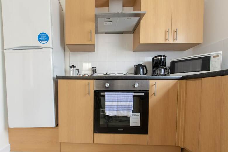 Lux Apartments 4 Bedroom House Sutcliffe