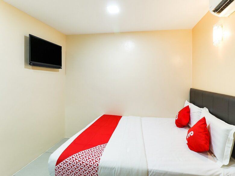 Oyo 89665 Royale City Hotel
