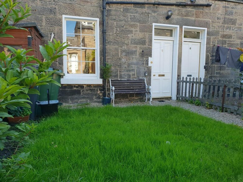 1 Bed Colony Apartment Stockbridge