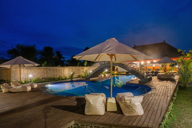 Bed & Breakfast Maharatu Villas