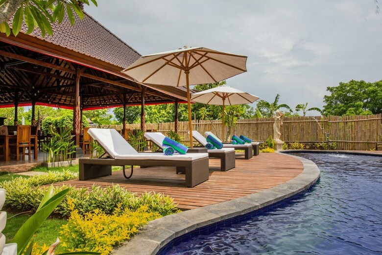 Bed & Breakfast Maharatu Villas