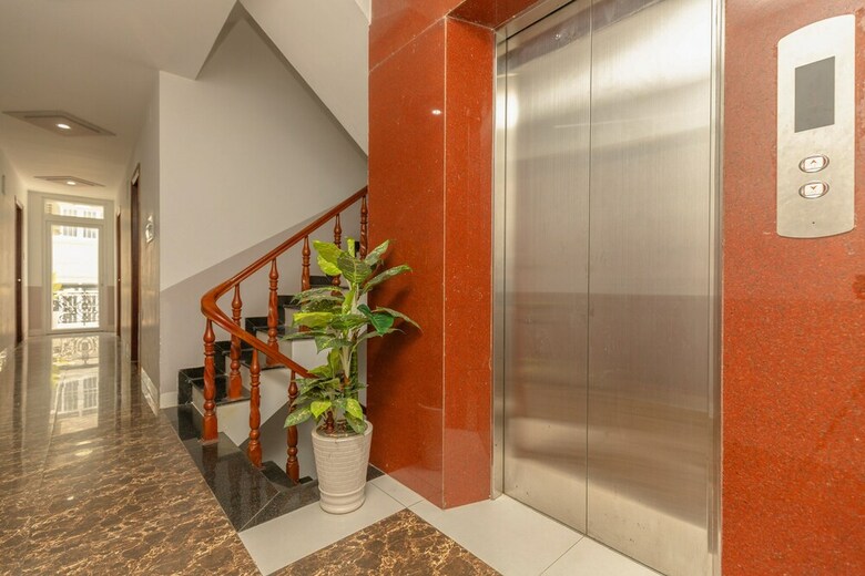 Oyo 621 Hoang Truong Hotel