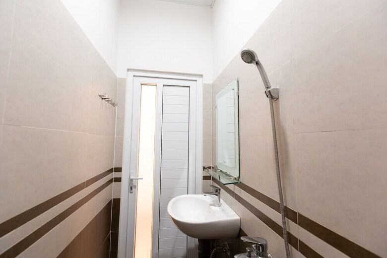 Hotel Oyo 573 Lan's House