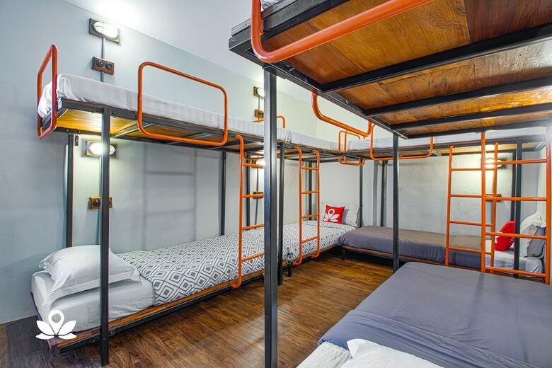 Hotel Zen Rooms Bunkbed Near Ugm