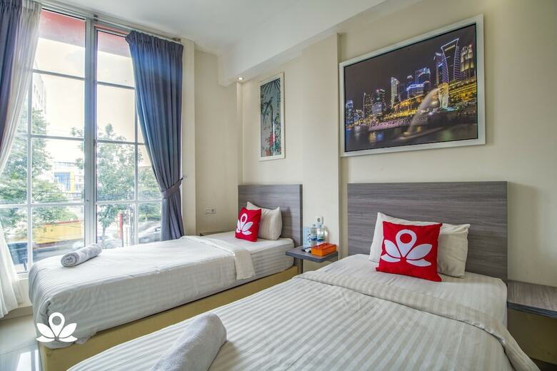Hotel Zen Rooms Maximus Prime