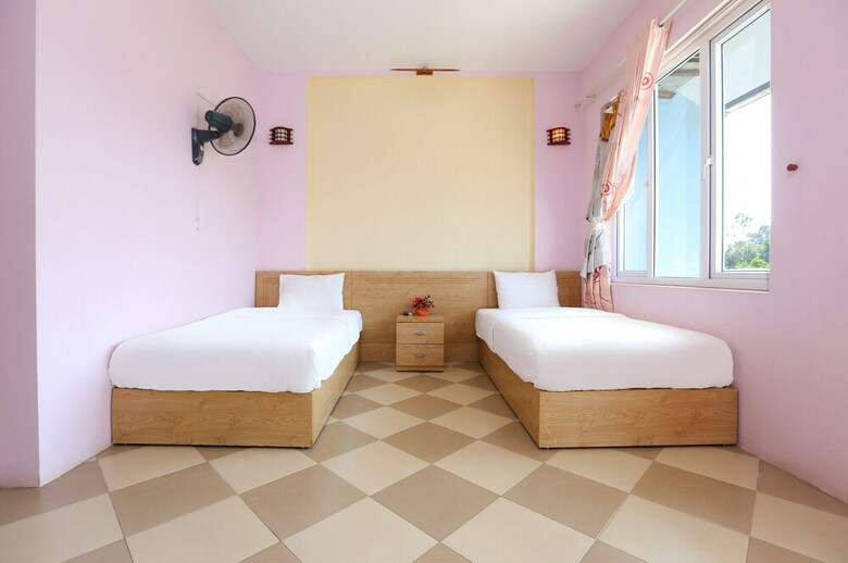 Oyo 593 Bach Duong Hotel