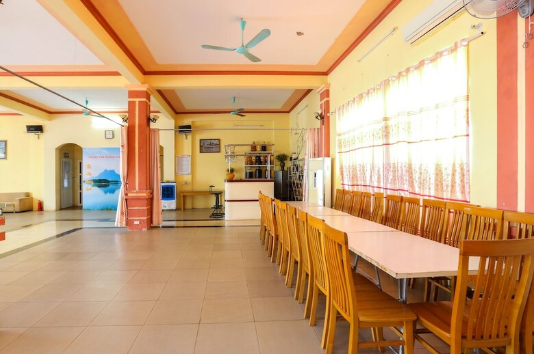 Oyo 593 Bach Duong Hotel