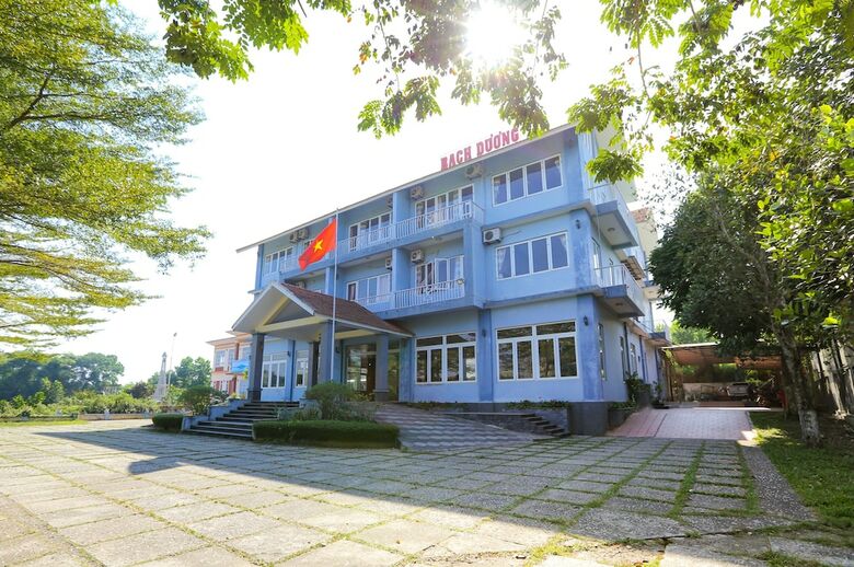 Oyo 593 Bach Duong Hotel