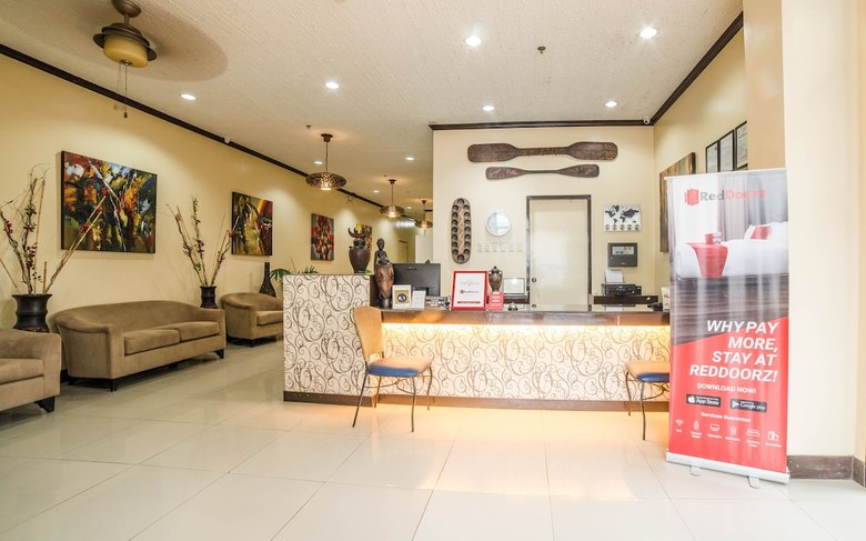 Hotel Reddoorz Plus Near Rizal Junction