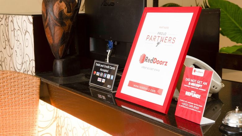 Hotel Reddoorz Plus Near Rizal Junction