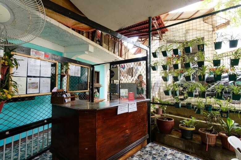 Hotel Reddoorz @ Dinagpan Street Coron
