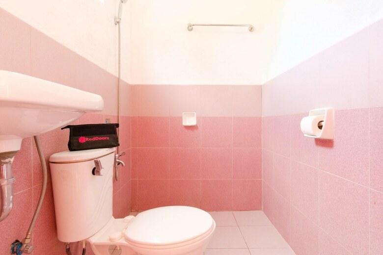 Hotel Reddoorz @ Dinagpan Street Coron