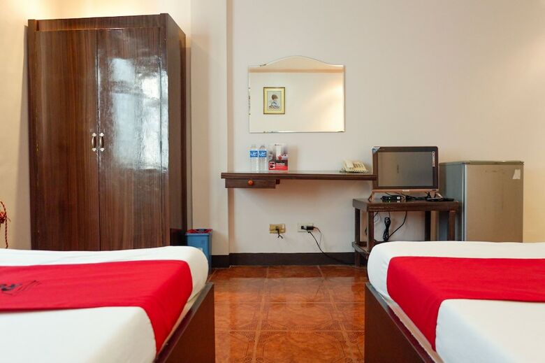 Hotel Reddoorz Near Maribago Barangay Hall