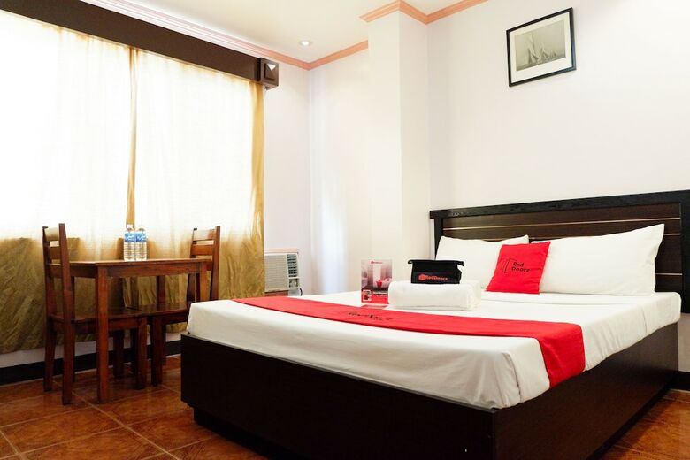 Hotel Reddoorz Near Maribago Barangay Hall