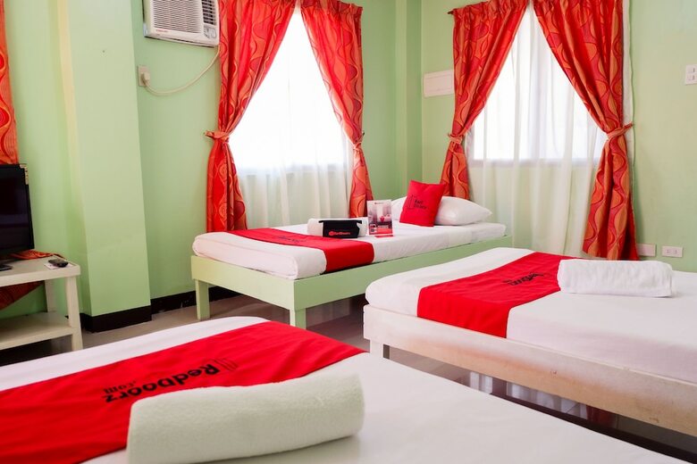 Hotel Reddoorz Near Maribago Barangay Hall