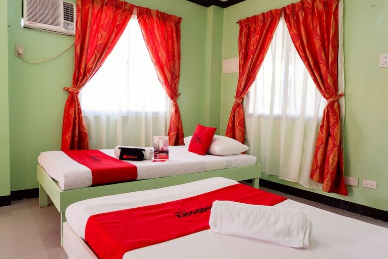 Hotel Reddoorz Near Maribago Barangay Hall