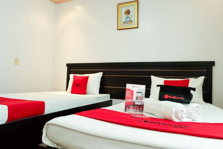 Hotel Reddoorz Near Maribago Barangay Hall