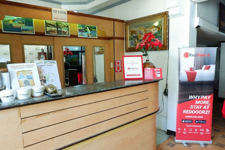 Hotel Reddoorz Near Maribago Barangay Hall