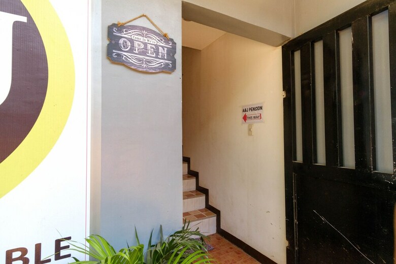 Hotel Reddoorz Near Coron Coliseum
