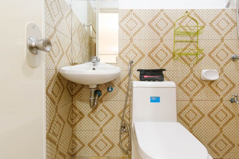 Hotel Reddoorz @ Governors Drive Coron
