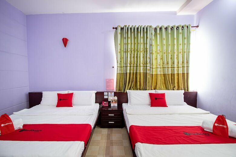 Hotel Reddoorz Near Vincom Go Vap