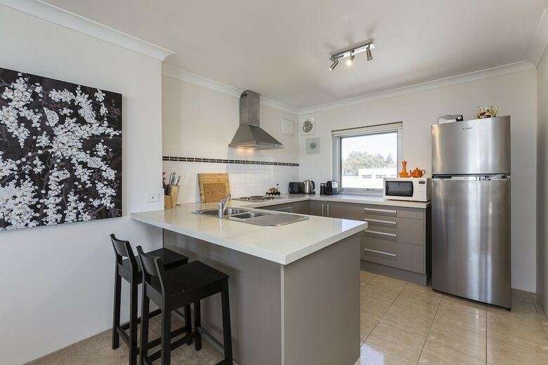 Gold Sands Beach Apartment