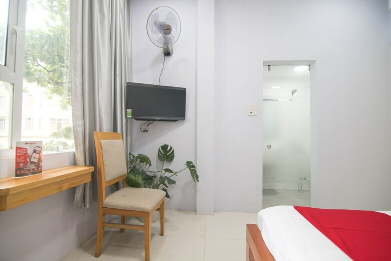 Hotel Reddoorz Near Truc Bach Lake