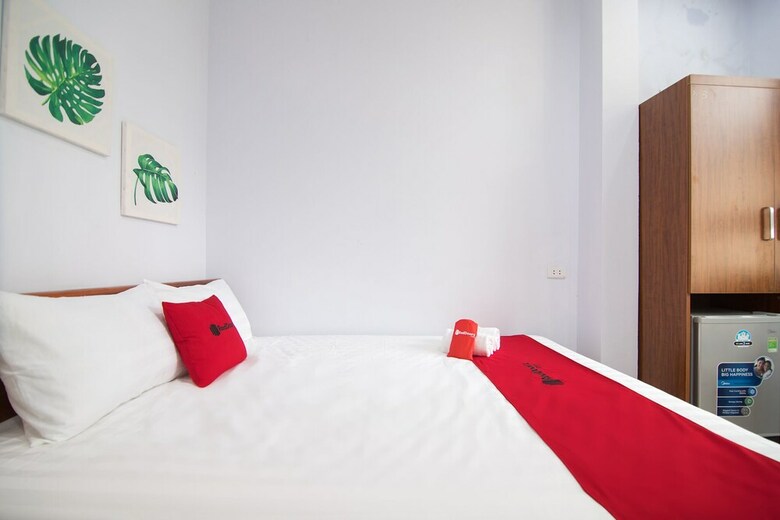 Hotel Reddoorz Near Truc Bach Lake