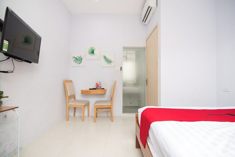 Hotel Reddoorz Near Truc Bach Lake