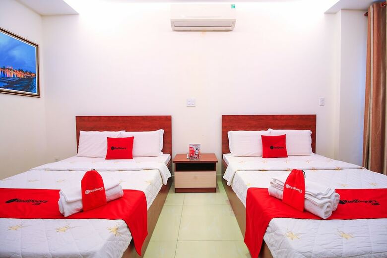 Hotel Reddoorz Plus @ Tran Phu