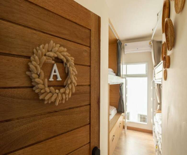 Hostal Rotfai Hostel