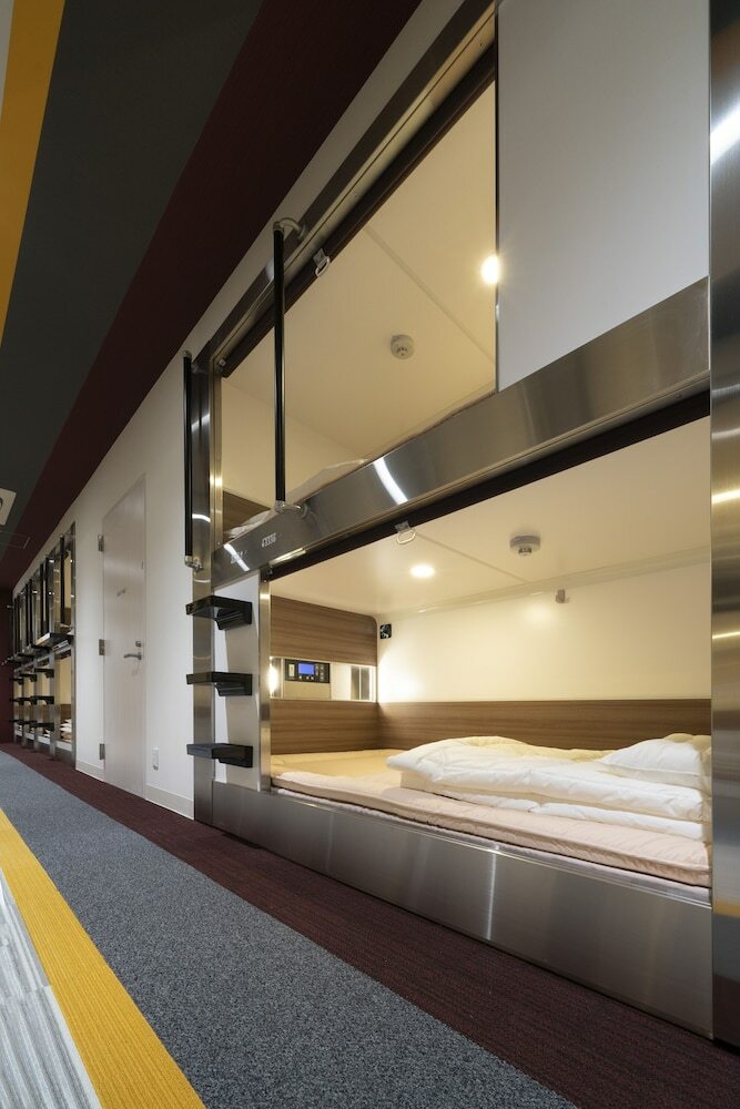 Capsule Hotel J?garden Shin-osaka