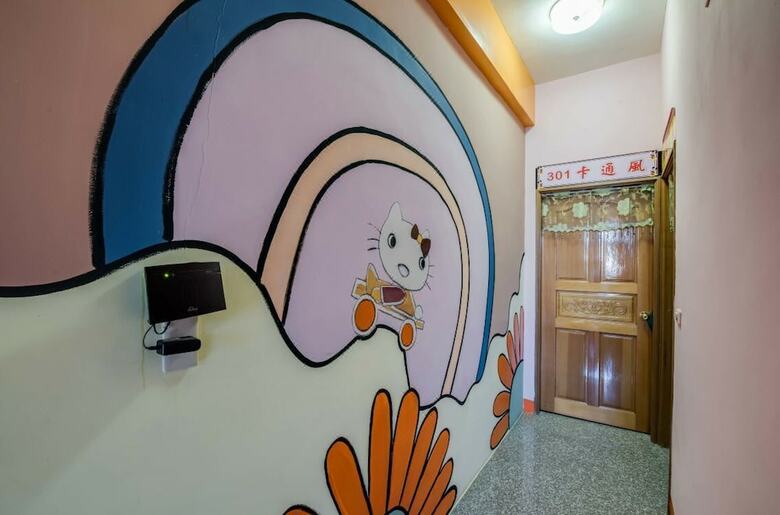 Hotel Crystal House Homestay