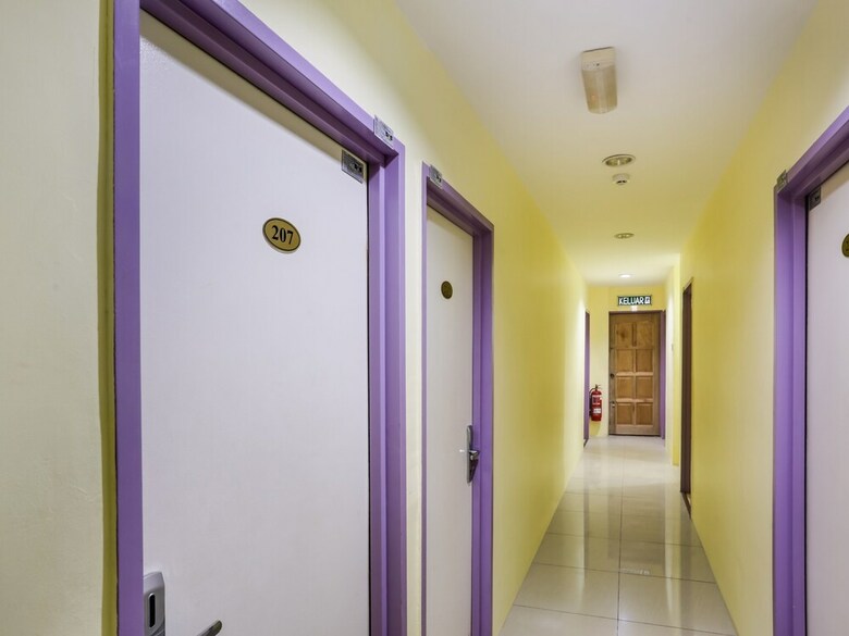 Oyo 89583 Grove Hotel