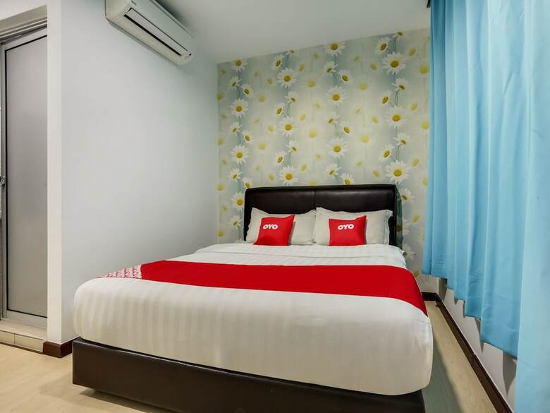 Oyo 89583 Grove Hotel