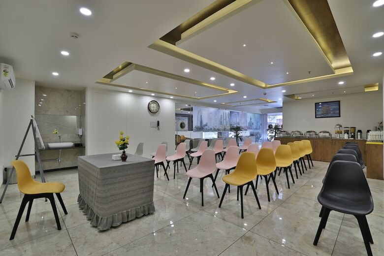 Hotel Orbit