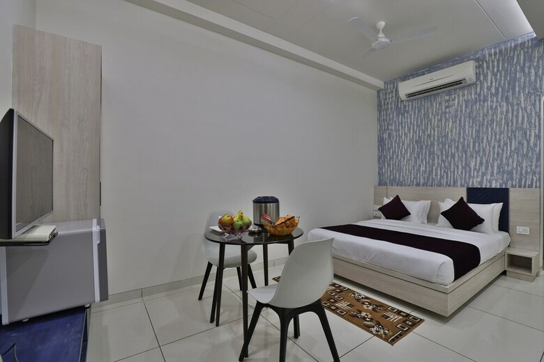 Hotel Orbit