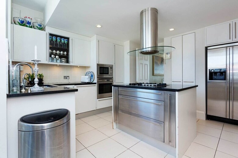 Apartamentos Chelsea Harbour Retreat