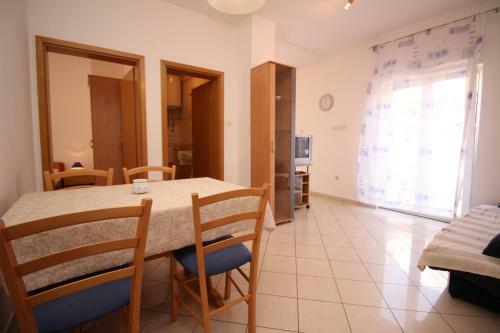 Apartamentos Villa Limun