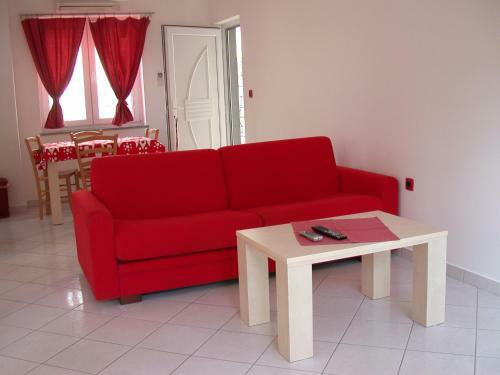 Vis A Vis Apartments