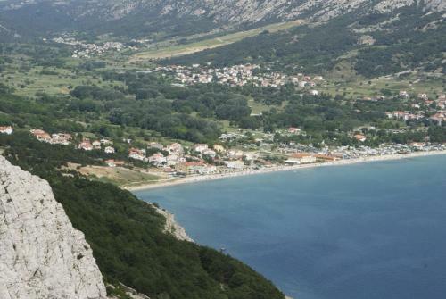 Vis A Vis Apartments