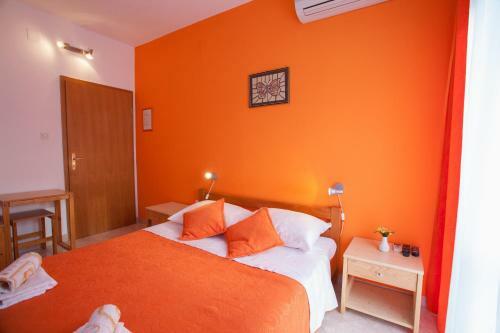 Hostal Pansion Burin