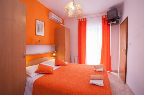 Hostal Pansion Burin