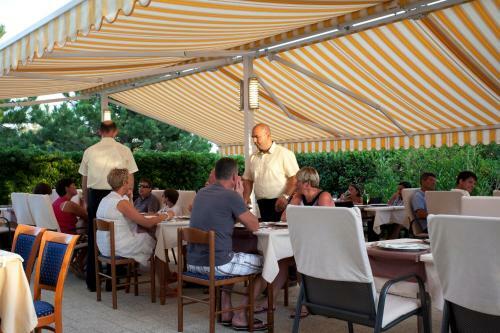 Hostal Pansion Burin